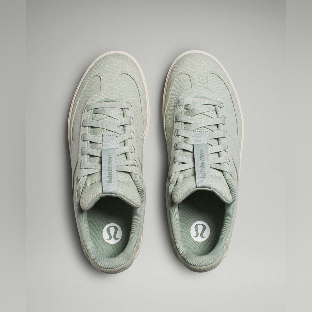 Lululemon Womens Cityverse Canvas Sneaker
Jade Grey / Natural Ivory / Palm Court